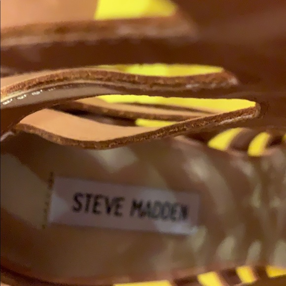 Steve Madden Fantasize Caged Leather Cut Out Boots - Picture 6 of 8